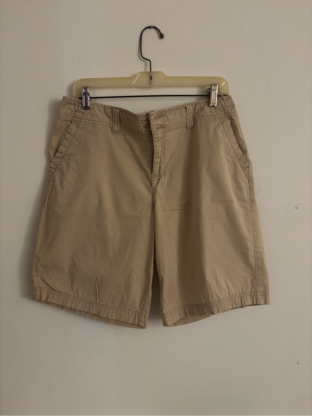 Faded Glory Khaki Women's Flat-Front Cargo Shorts